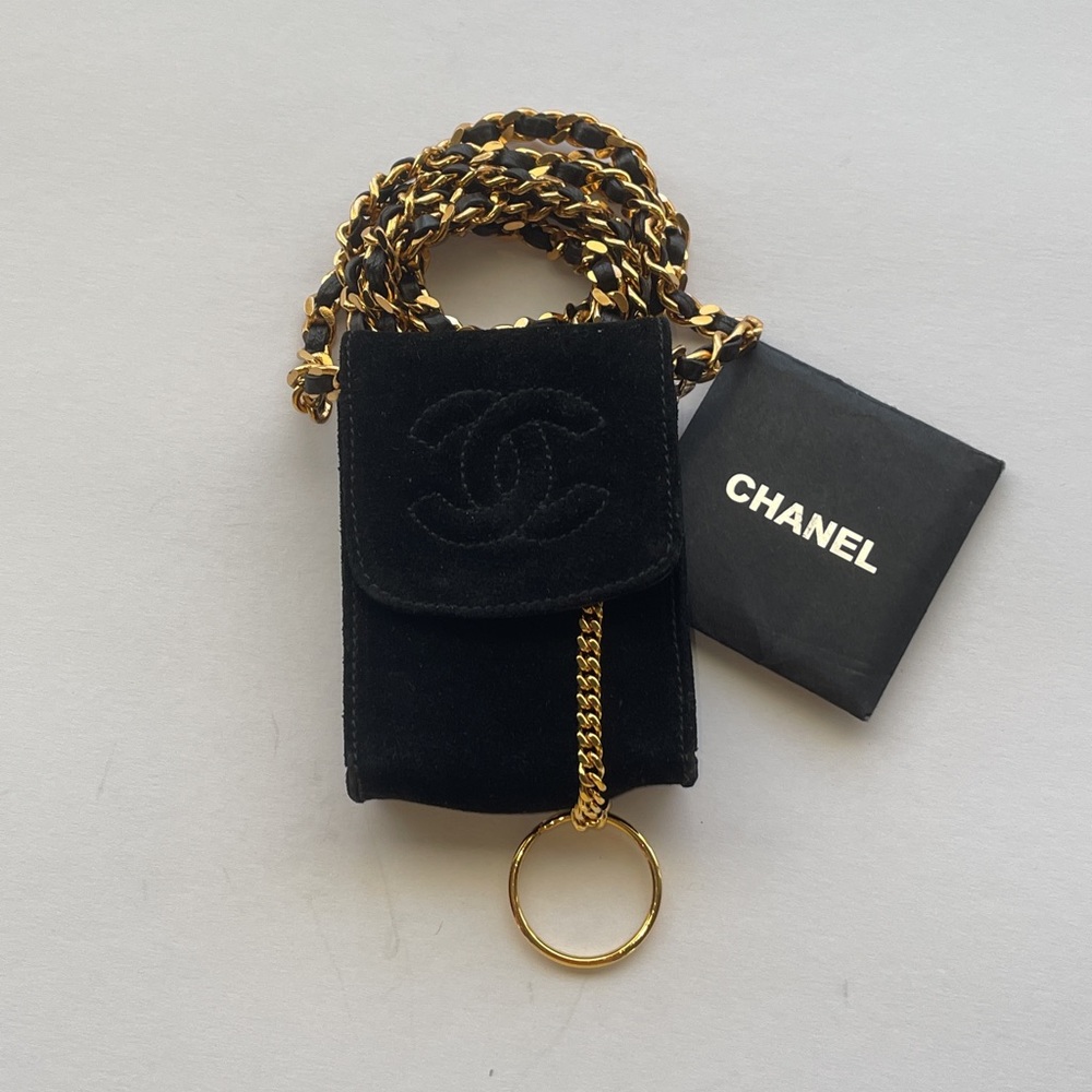 Chanel - Picture 5 of 5